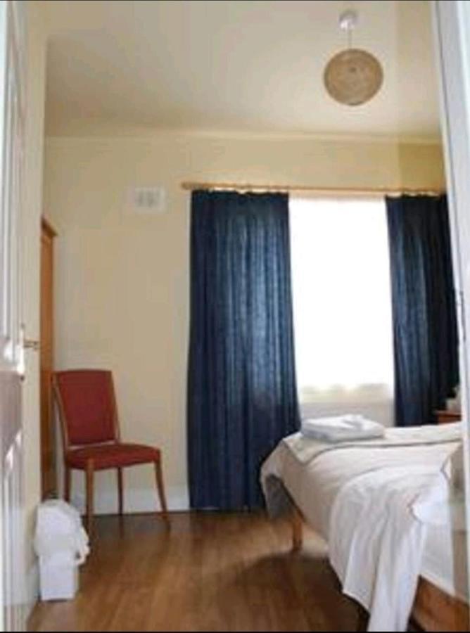 John Street Guest House Κίλκενι Εξωτερικό φωτογραφία